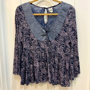 Akemi‎ Kin Anthropologie Blouse Women’s Size Small Blue Marcella Top Pleated
